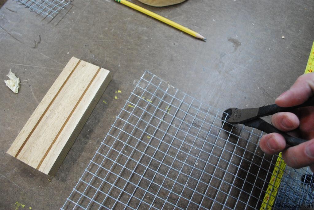 Next up was cutting the wire mesh to hold the Suet Cake. I used wire 