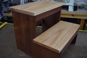 Step Stool - WoodLogger